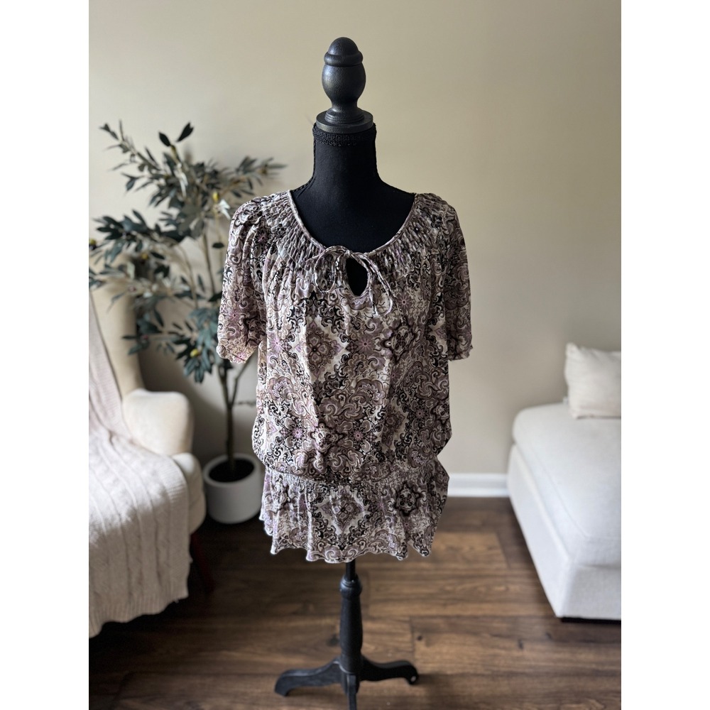 Croft & Barrow Womens Medium Purple Brown Paisley Smocked Hem Short Sleeve